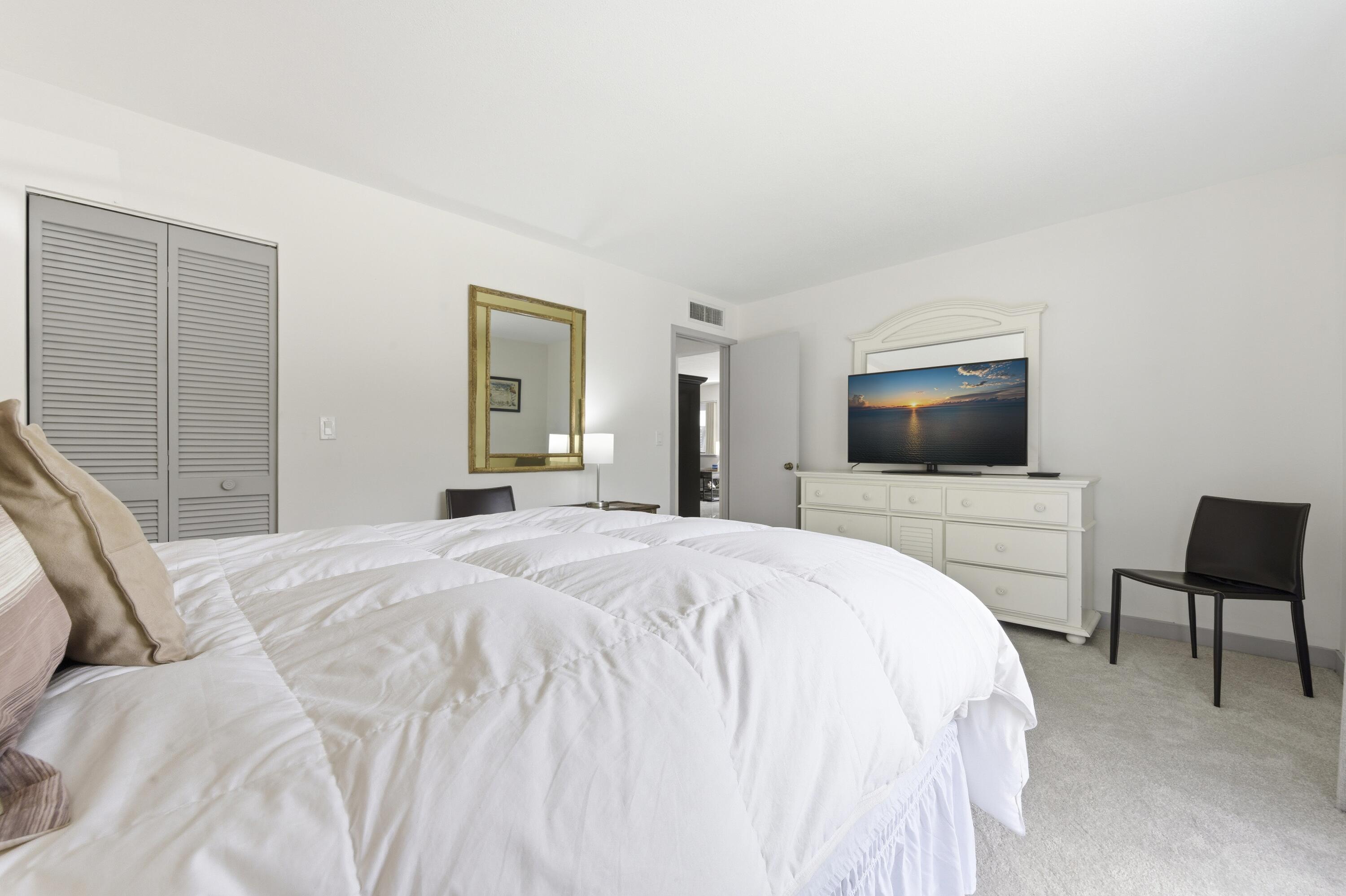 GOLF VILLAS CONDO - Residential Lease