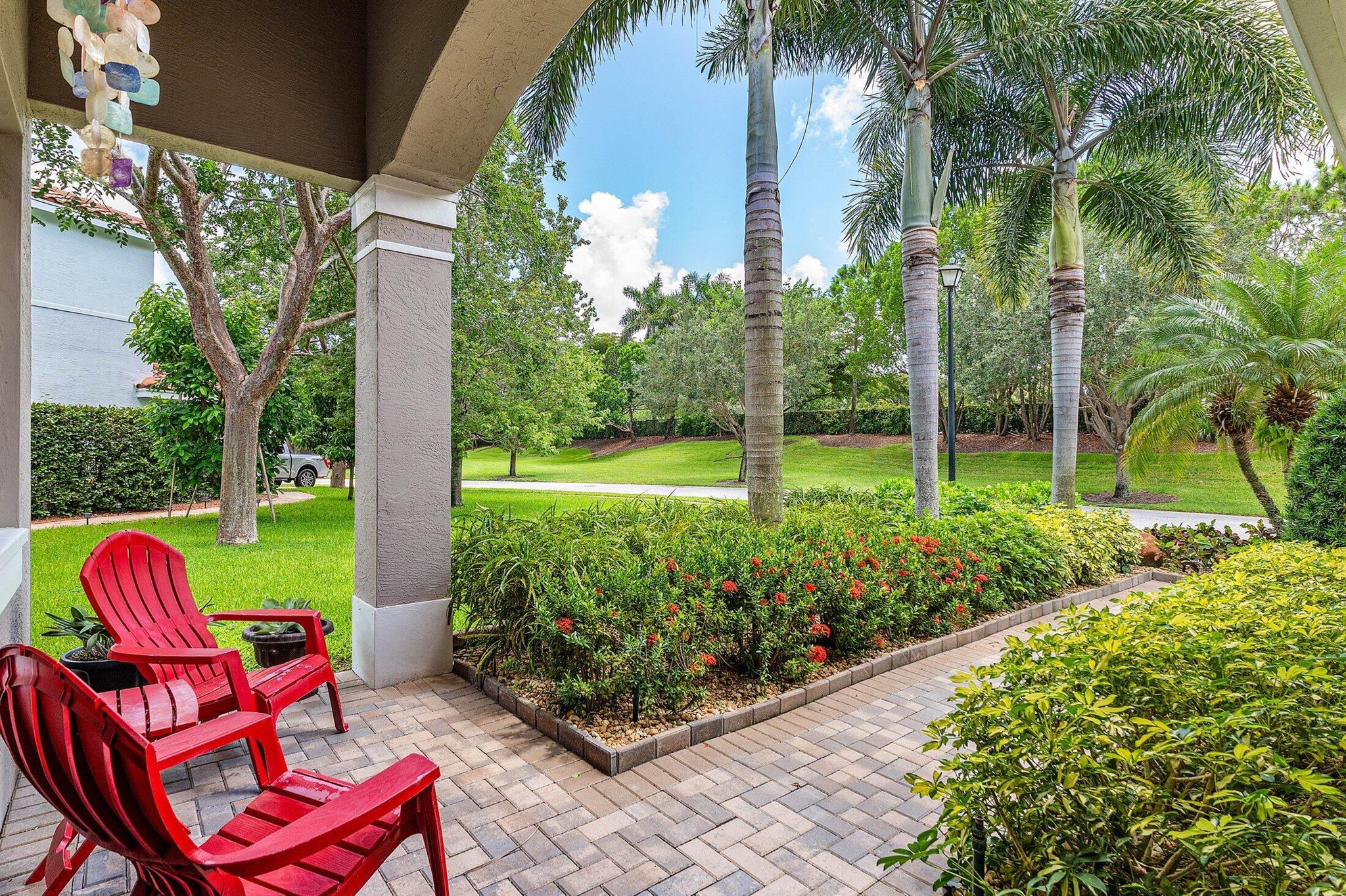 8388 Calabria Lakes Drive