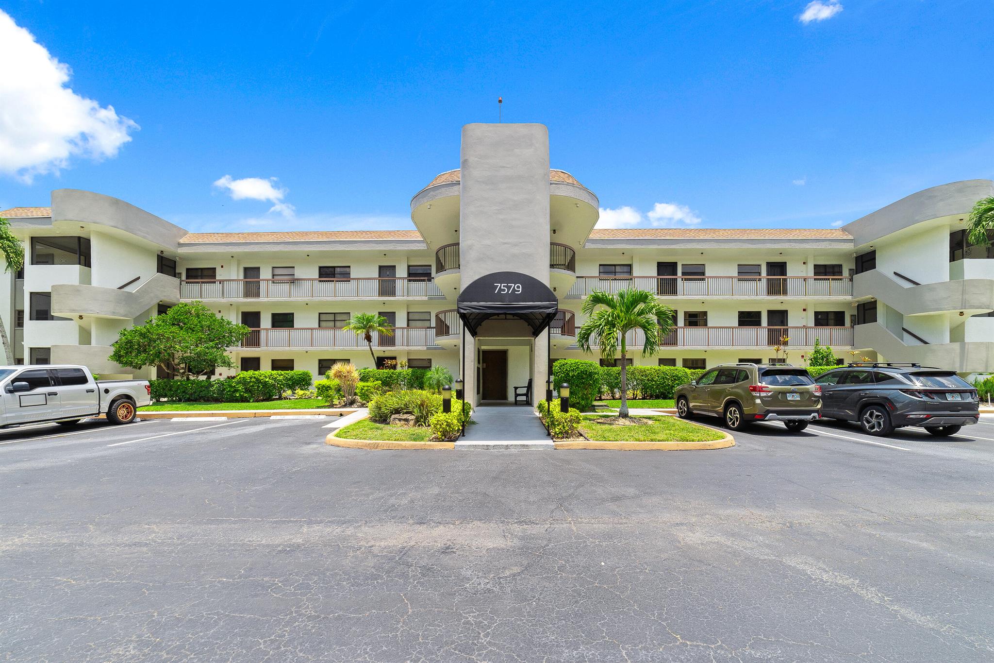 BONAIRE AT WOODMONT NO 4 - Residential