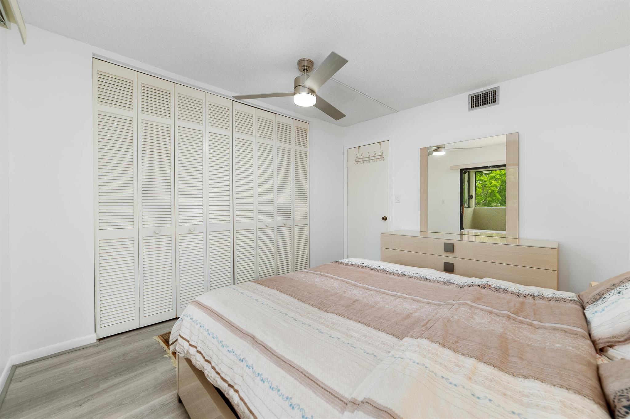 BONAIRE AT WOODMONT NO 4 - Residential