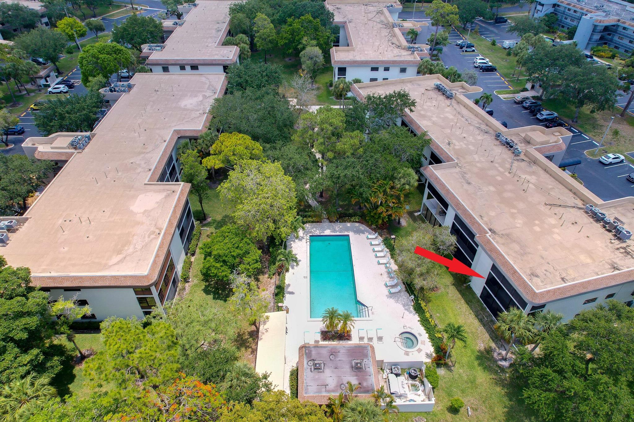 BONAIRE AT WOODMONT NO 4 - Residential