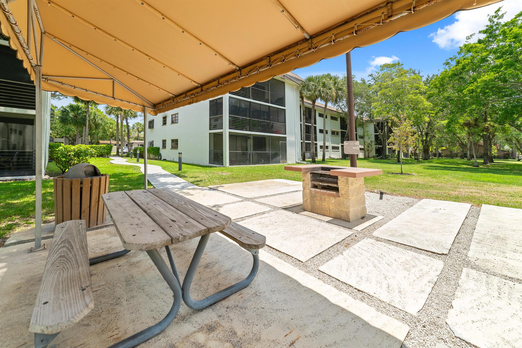 BONAIRE AT WOODMONT NO 4 - Residential