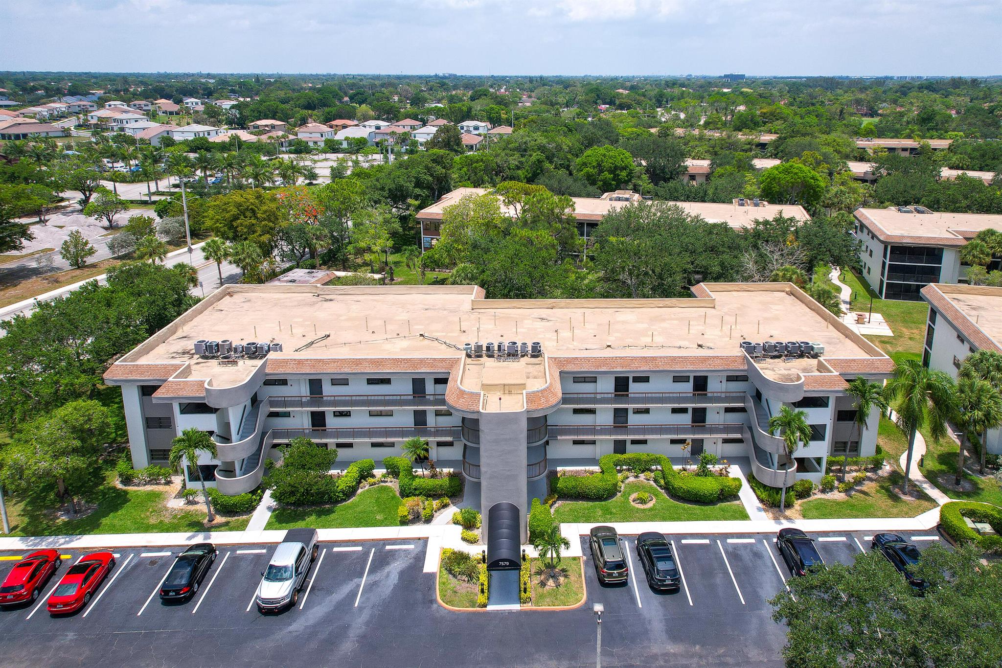 BONAIRE AT WOODMONT NO 4 - Residential