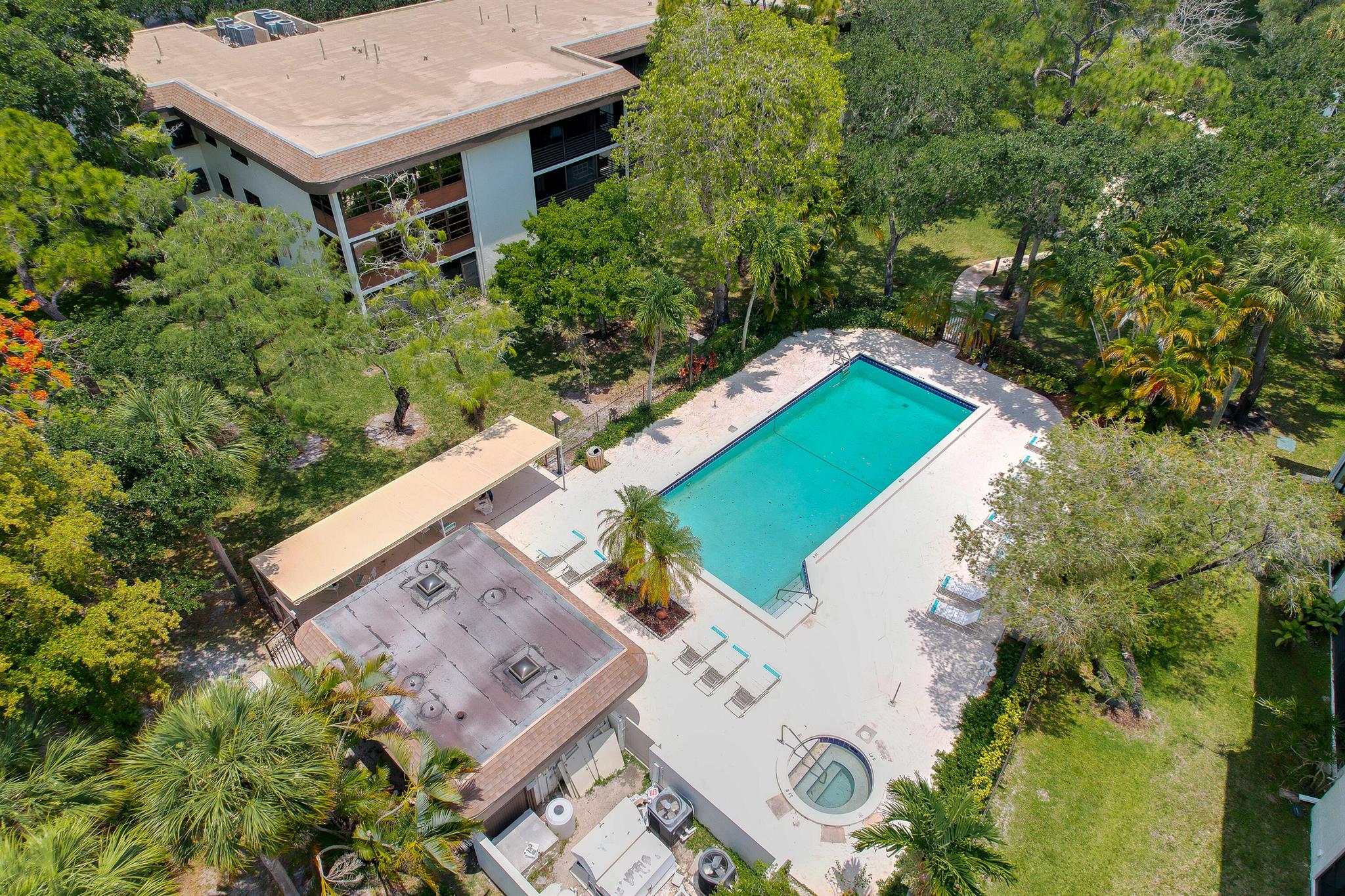 BONAIRE AT WOODMONT NO 4 - Residential