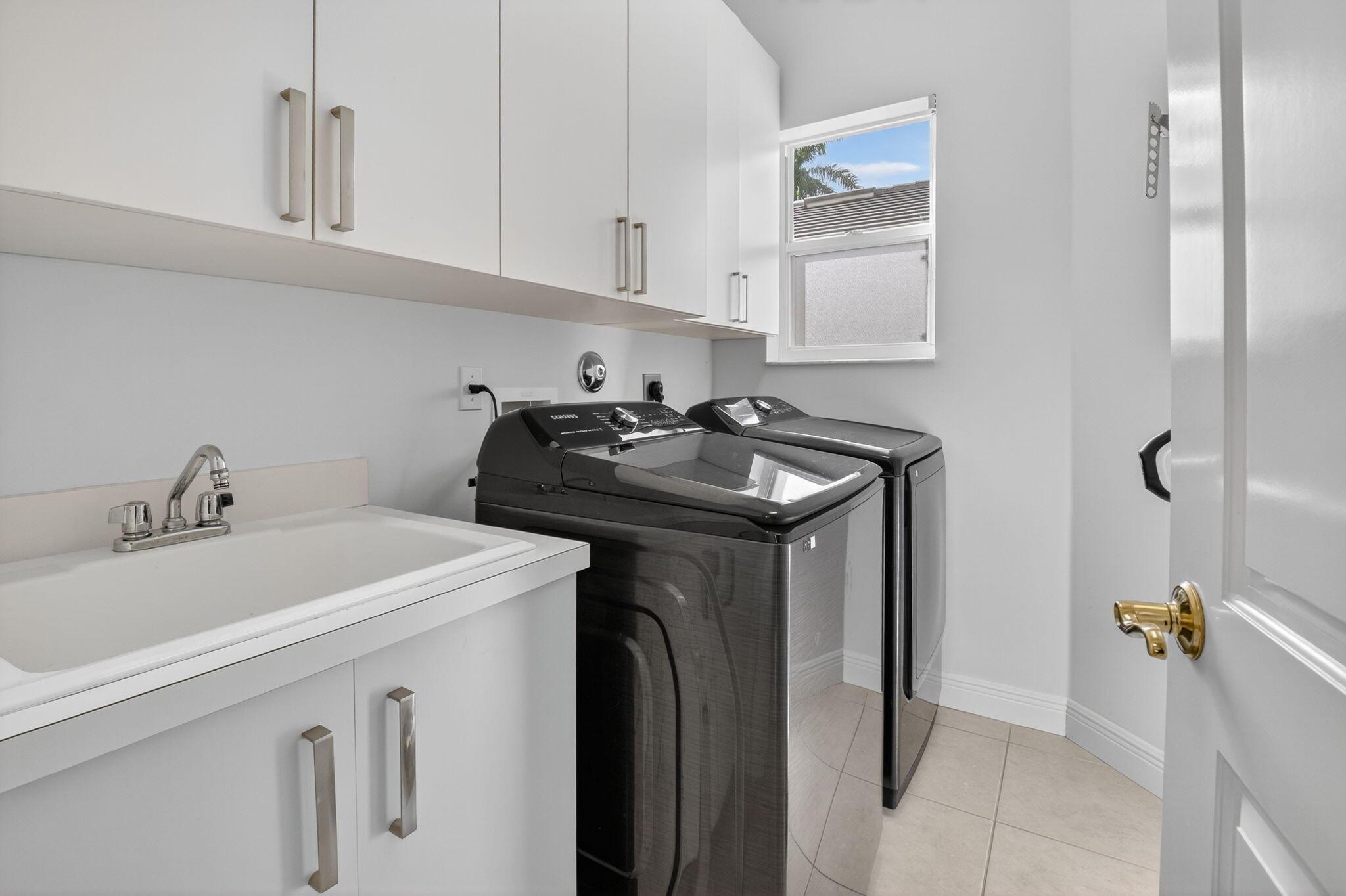 Mizner Country Club - Residential