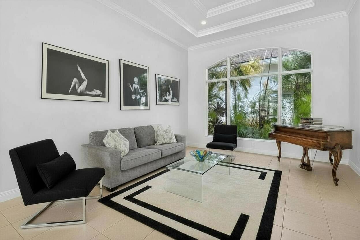 Mizner Country Club - Residential