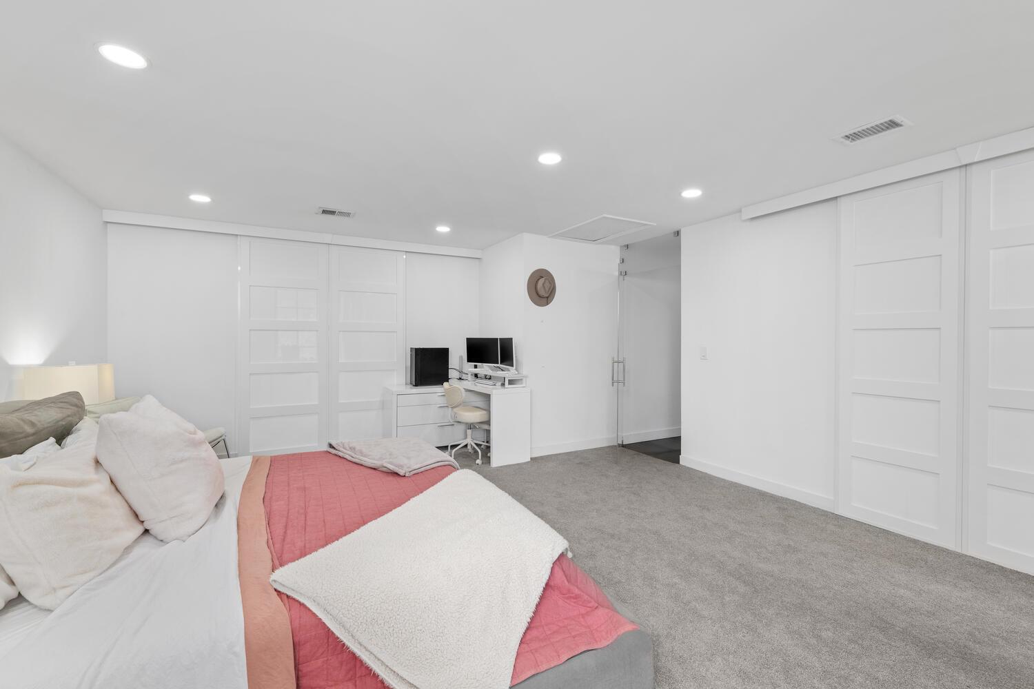 HOMELAND - Residential