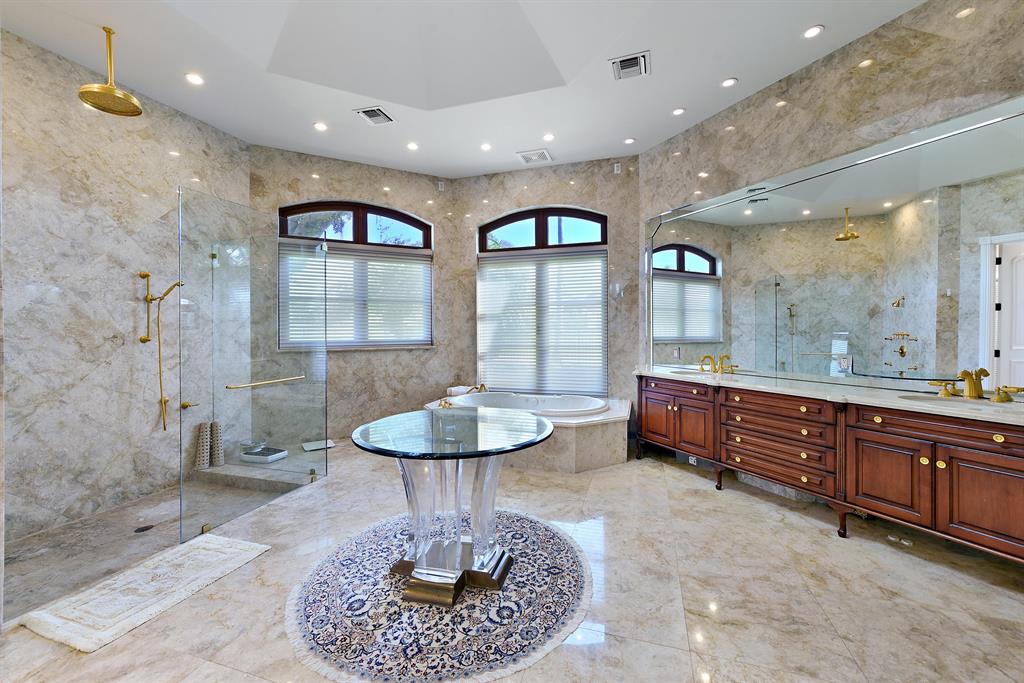 ST ANDREWS COUNTRY CLUB - Residential