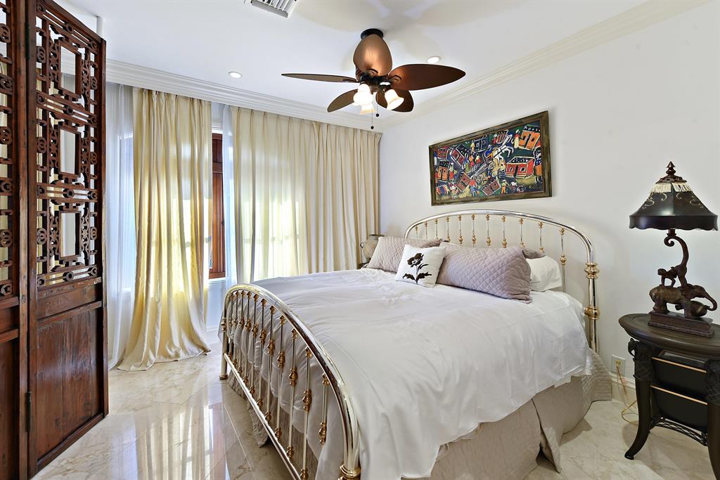 ST ANDREWS COUNTRY CLUB - Residential