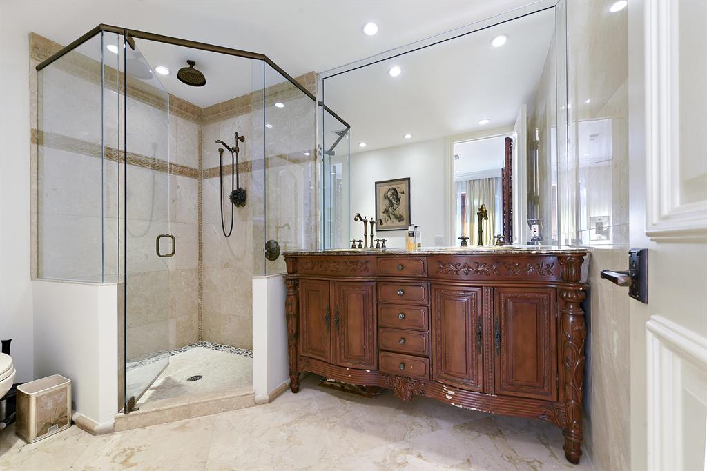 ST ANDREWS COUNTRY CLUB - Residential