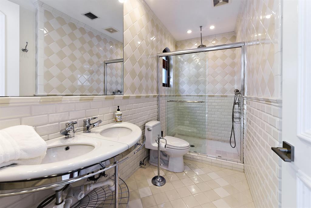 ST ANDREWS COUNTRY CLUB - Residential