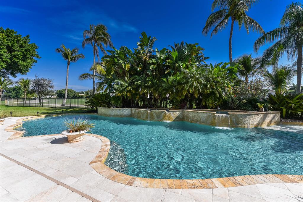 ST ANDREWS COUNTRY CLUB - Residential