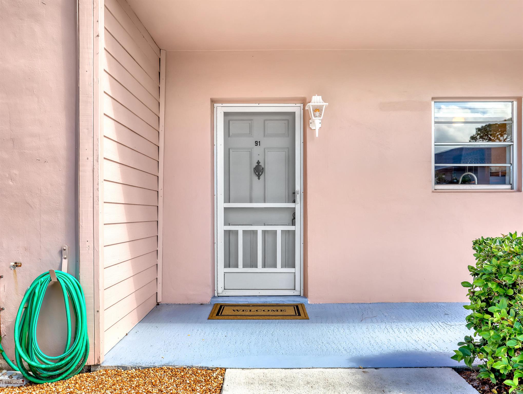 THE LITTLE CLUB CONDO - Residential