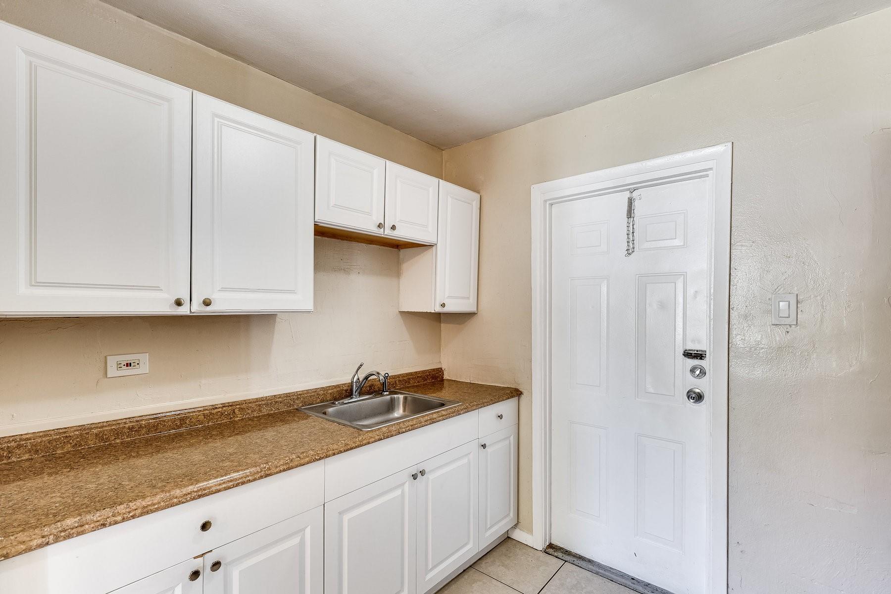 Palm View - Residential