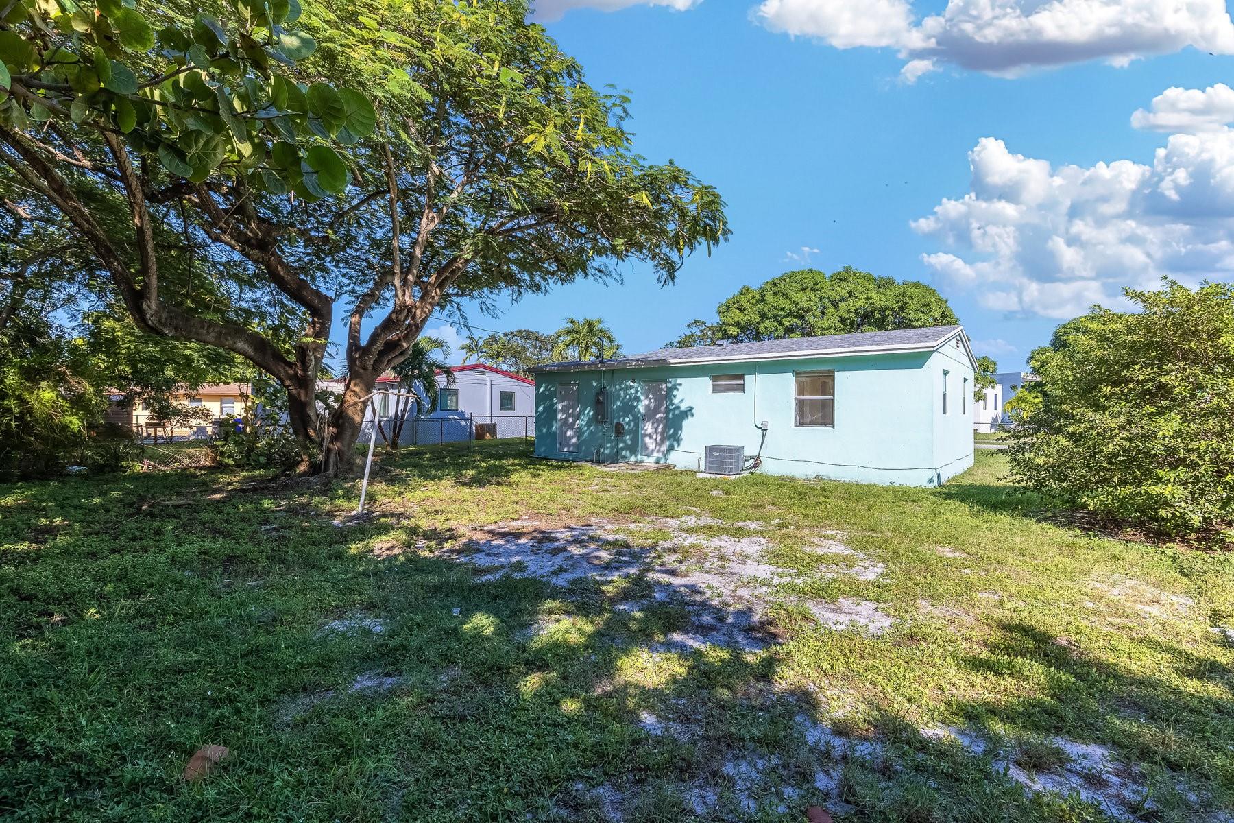 Palm View - Residential