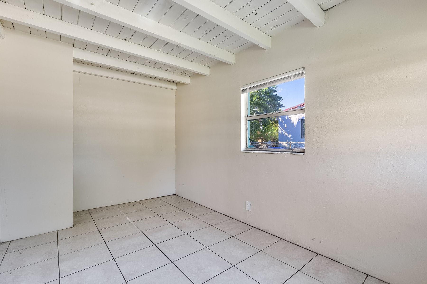 Palm View - Residential