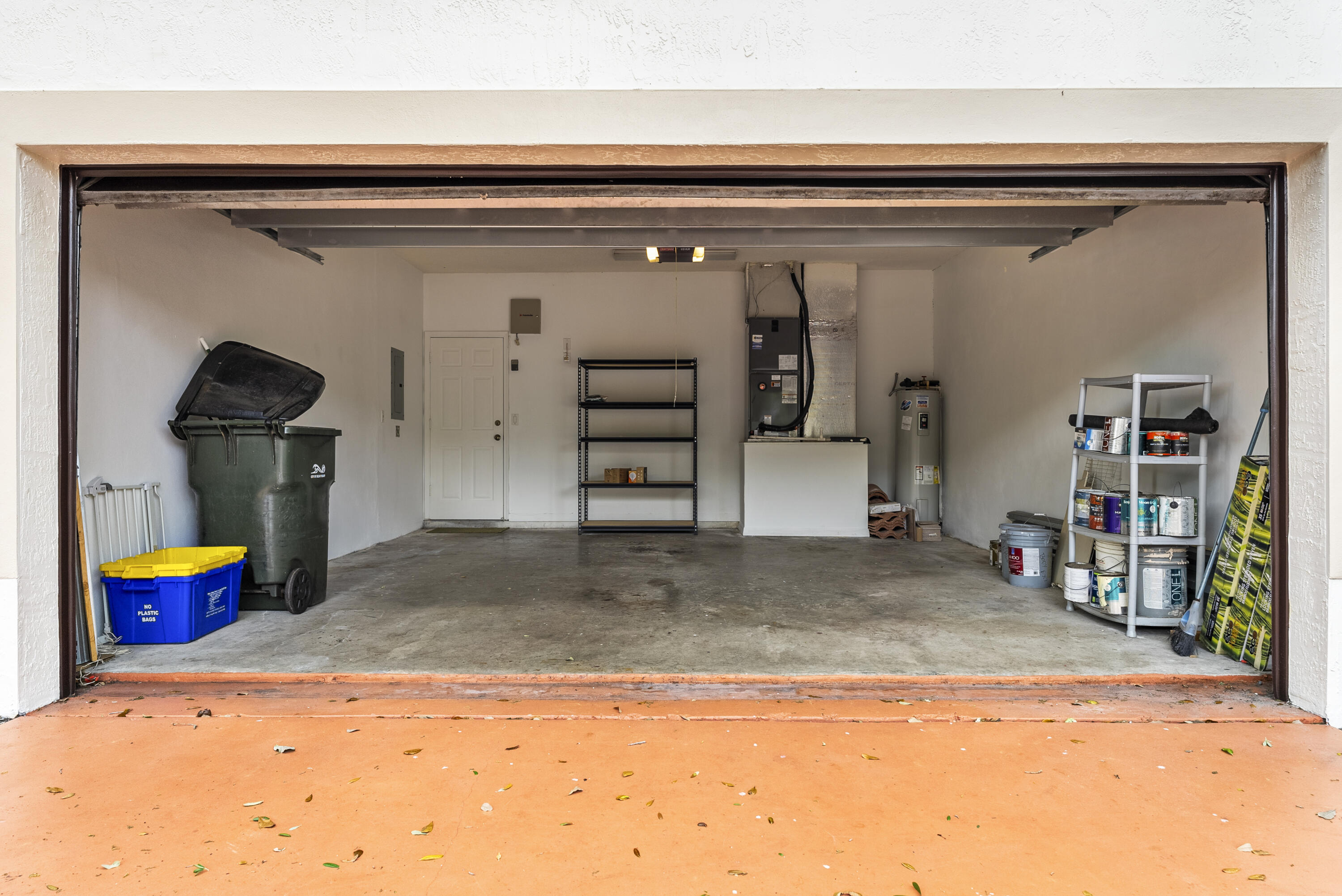 HANOVER SQUARE - Residential