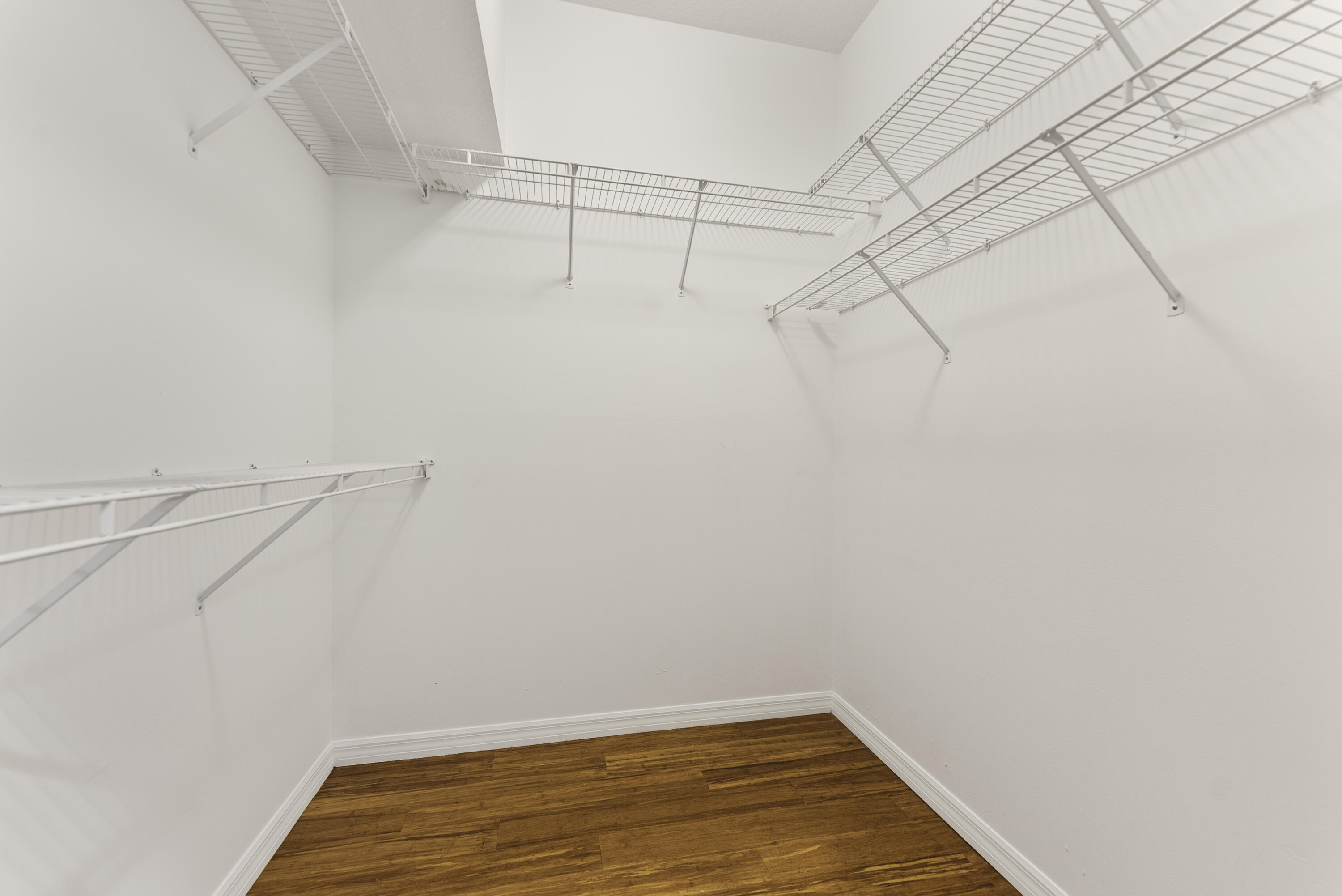 HANOVER SQUARE - Residential