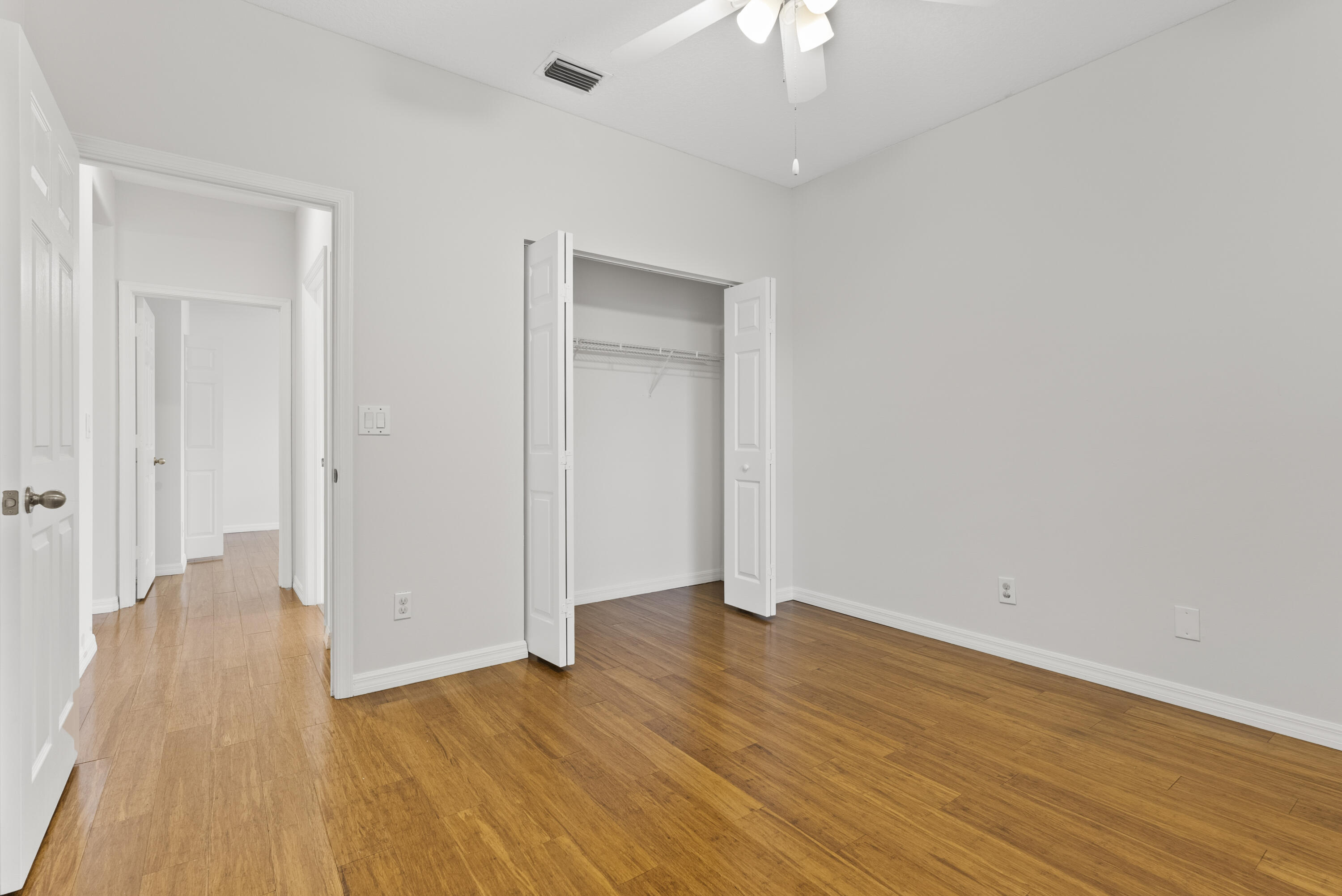 HANOVER SQUARE - Residential