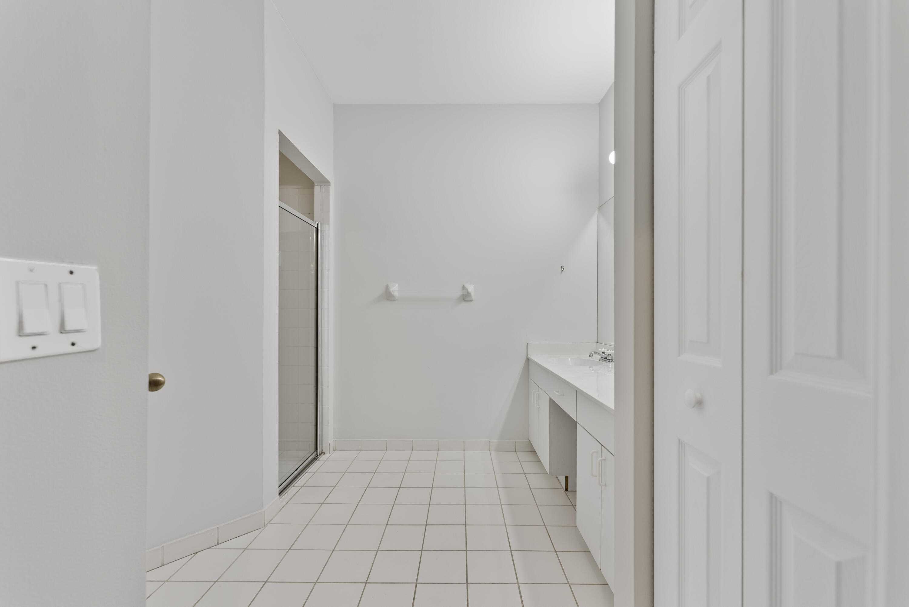 HANOVER SQUARE - Residential