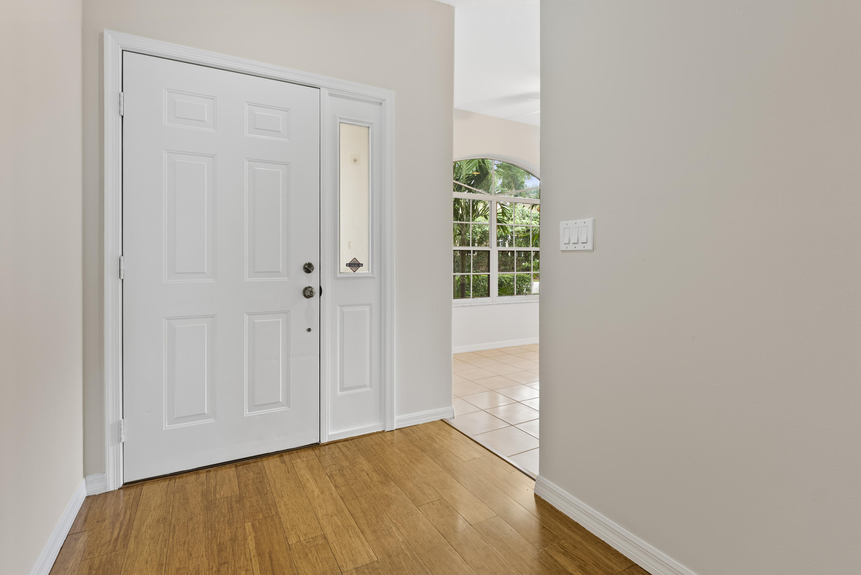 HANOVER SQUARE - Residential