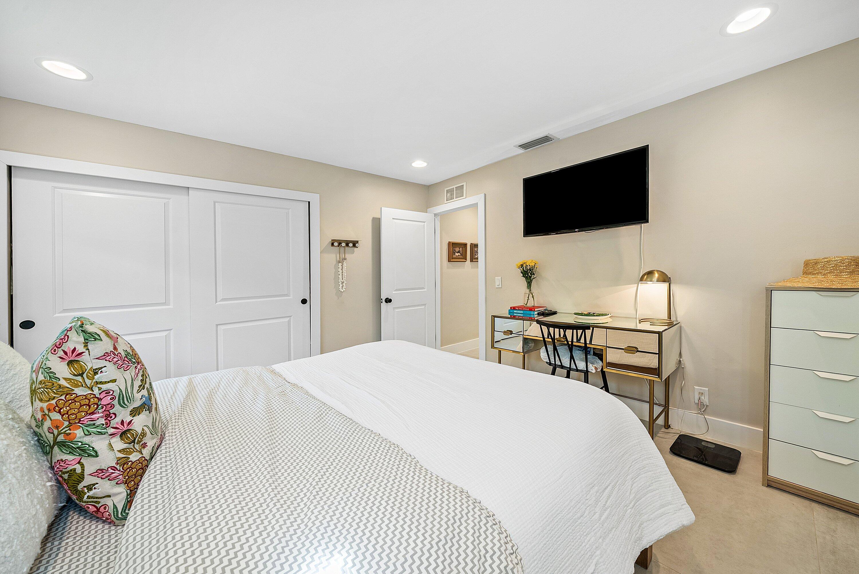 HARBOR ESTATES - Residential