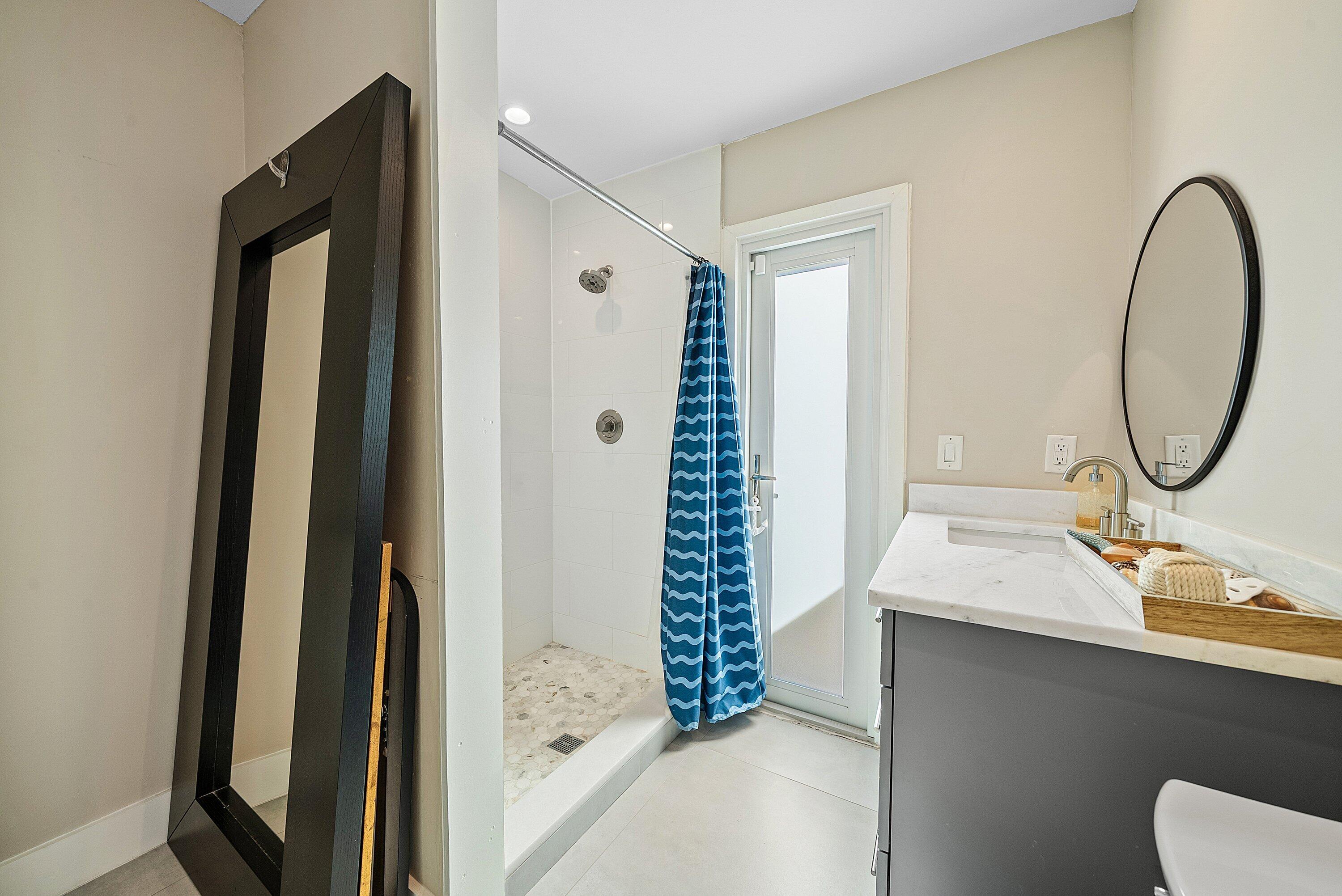 HARBOR ESTATES - Residential