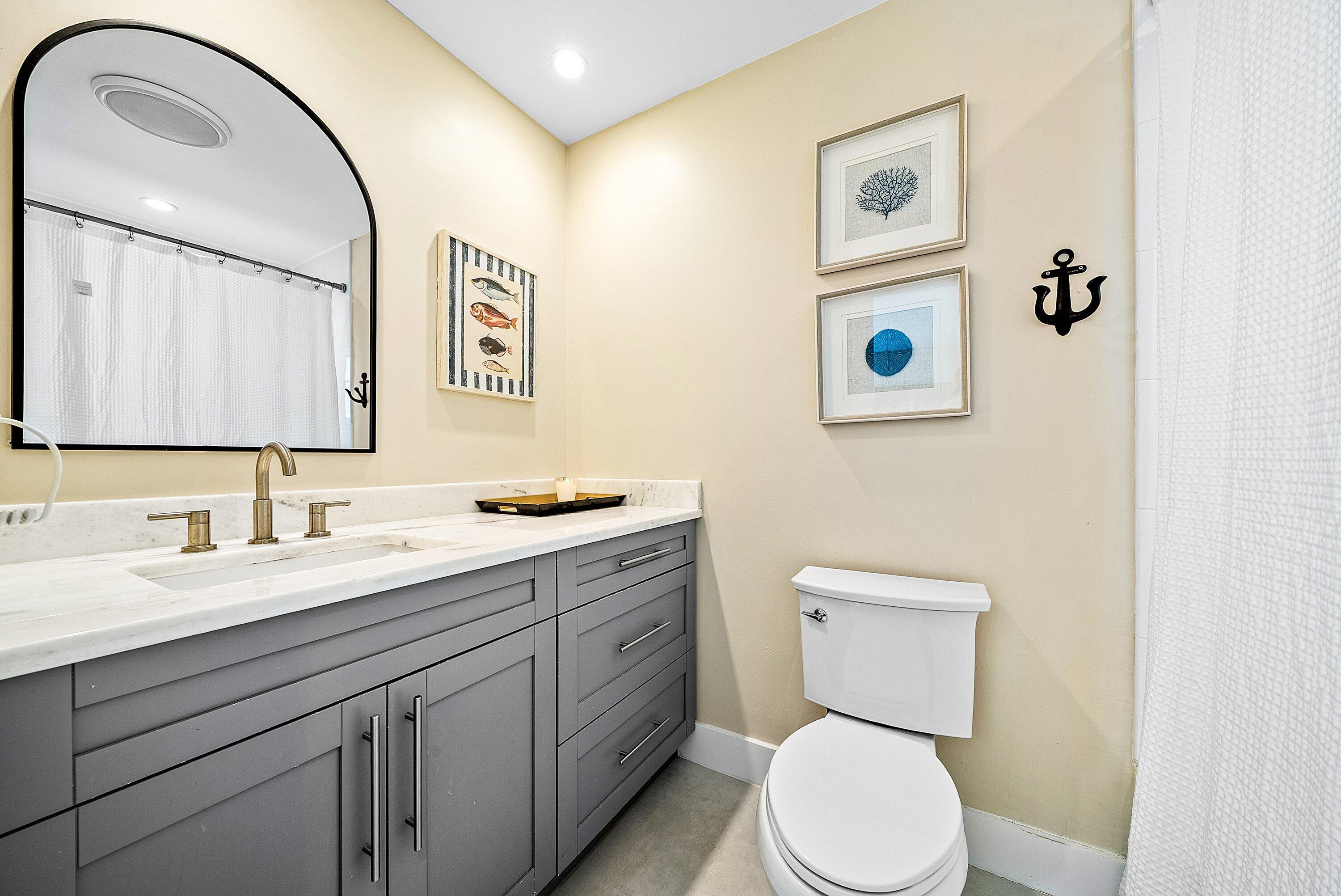 HARBOR ESTATES - Residential