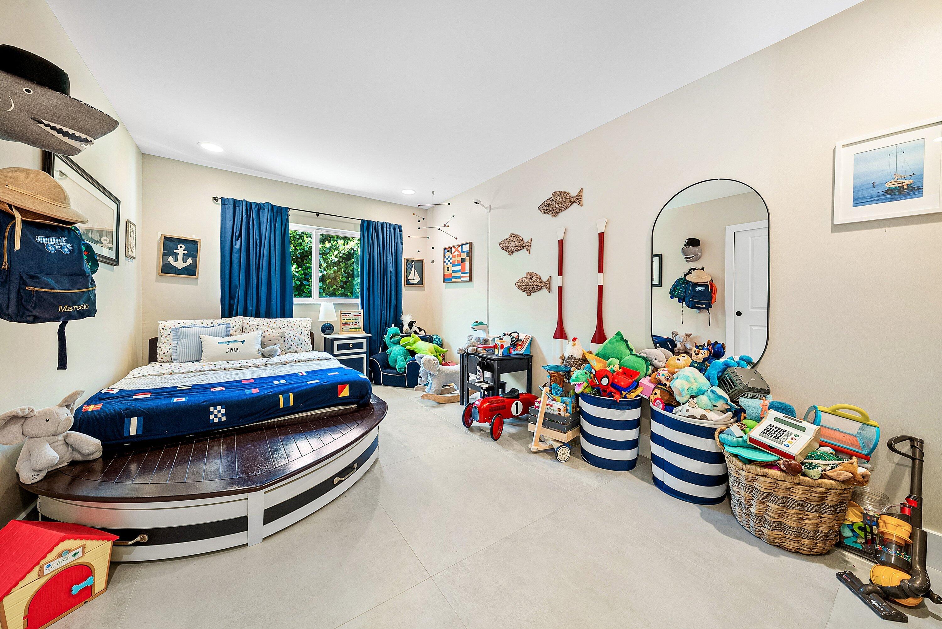 HARBOR ESTATES - Residential