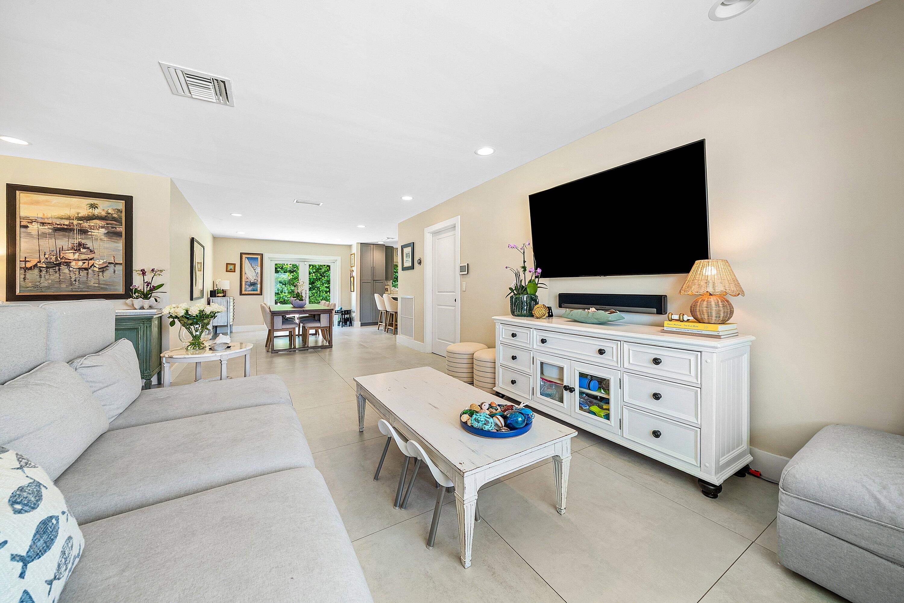 HARBOR ESTATES - Residential