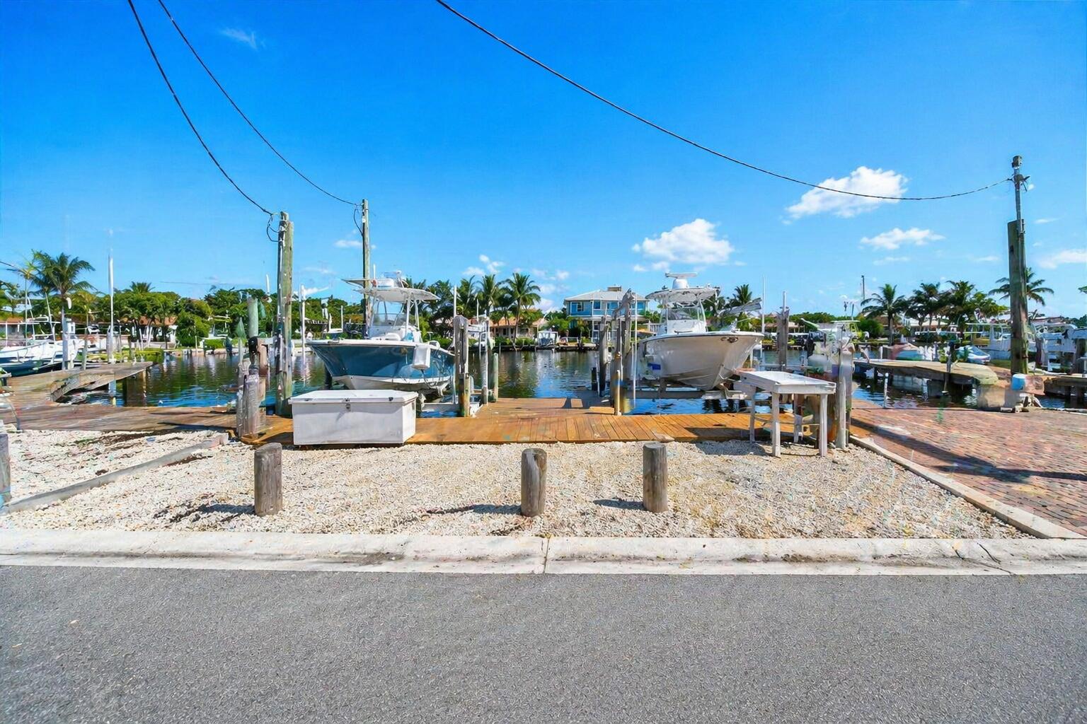 HARBOR ESTATES - Residential