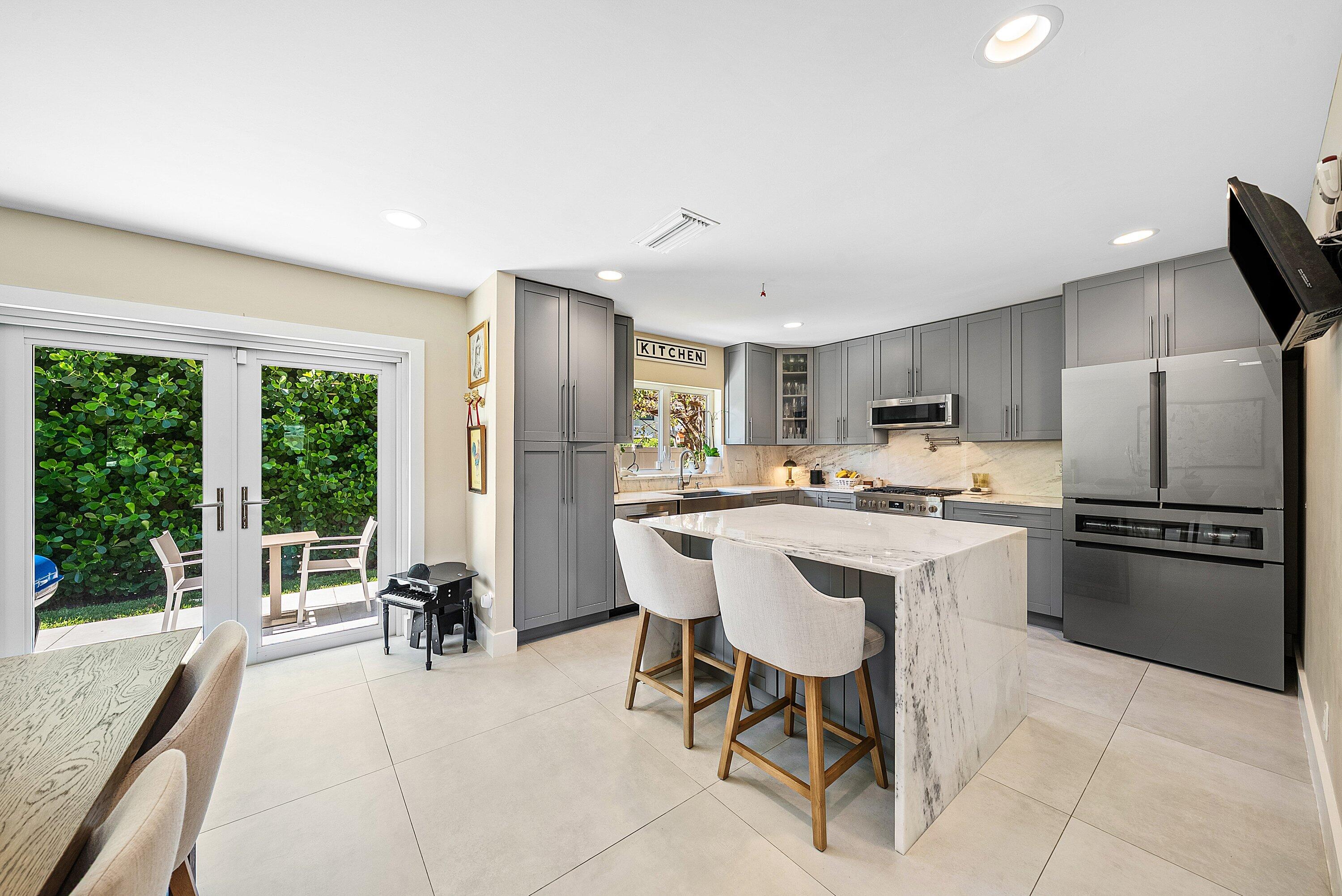 HARBOR ESTATES - Residential