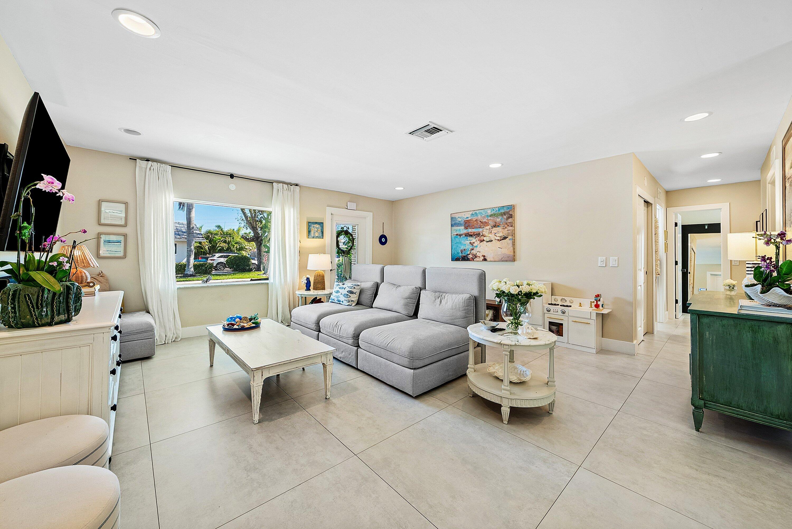 HARBOR ESTATES - Residential