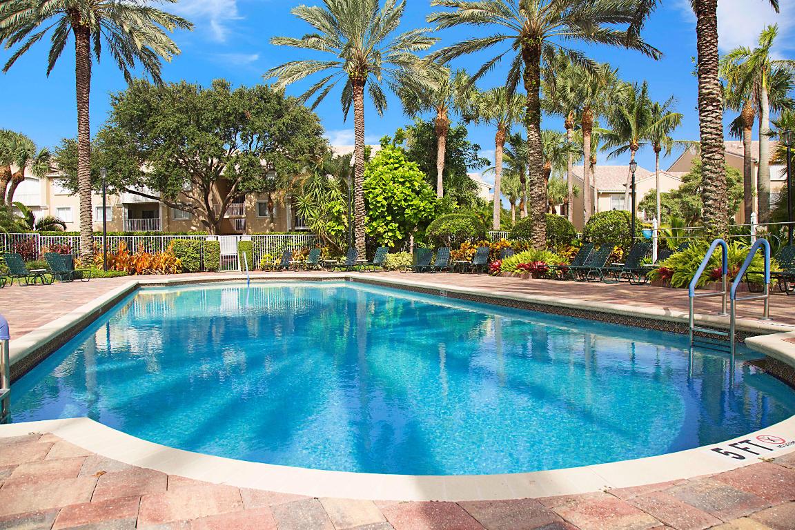 LIGHTHOUSE COVE AT TEQUESTA CONDO - Residential Lease