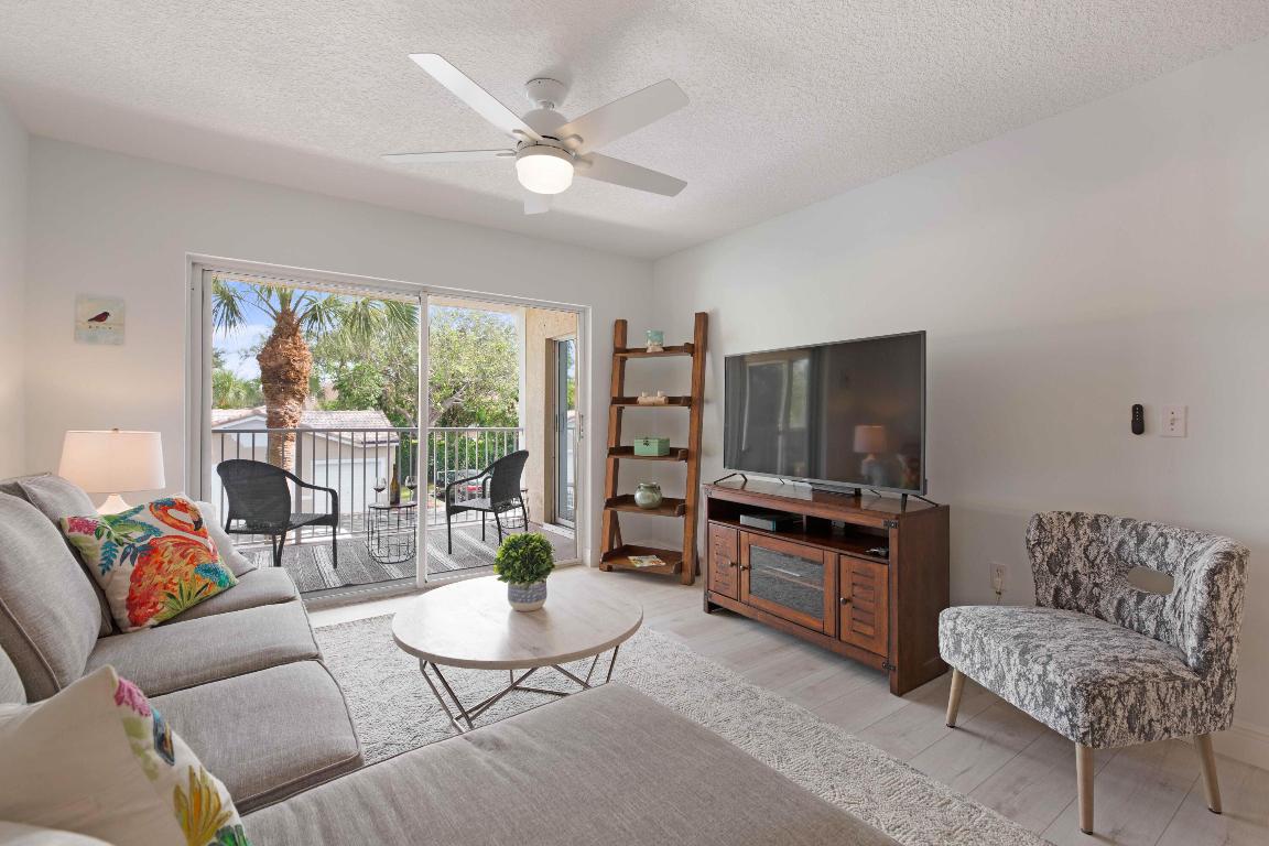 LIGHTHOUSE COVE AT TEQUESTA CONDO - Residential Lease