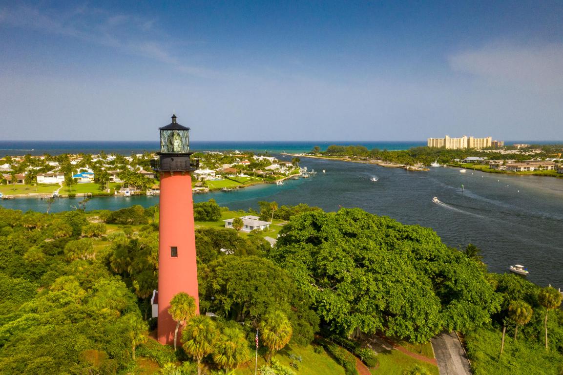 LIGHTHOUSE COVE AT TEQUESTA CONDO - Residential Lease