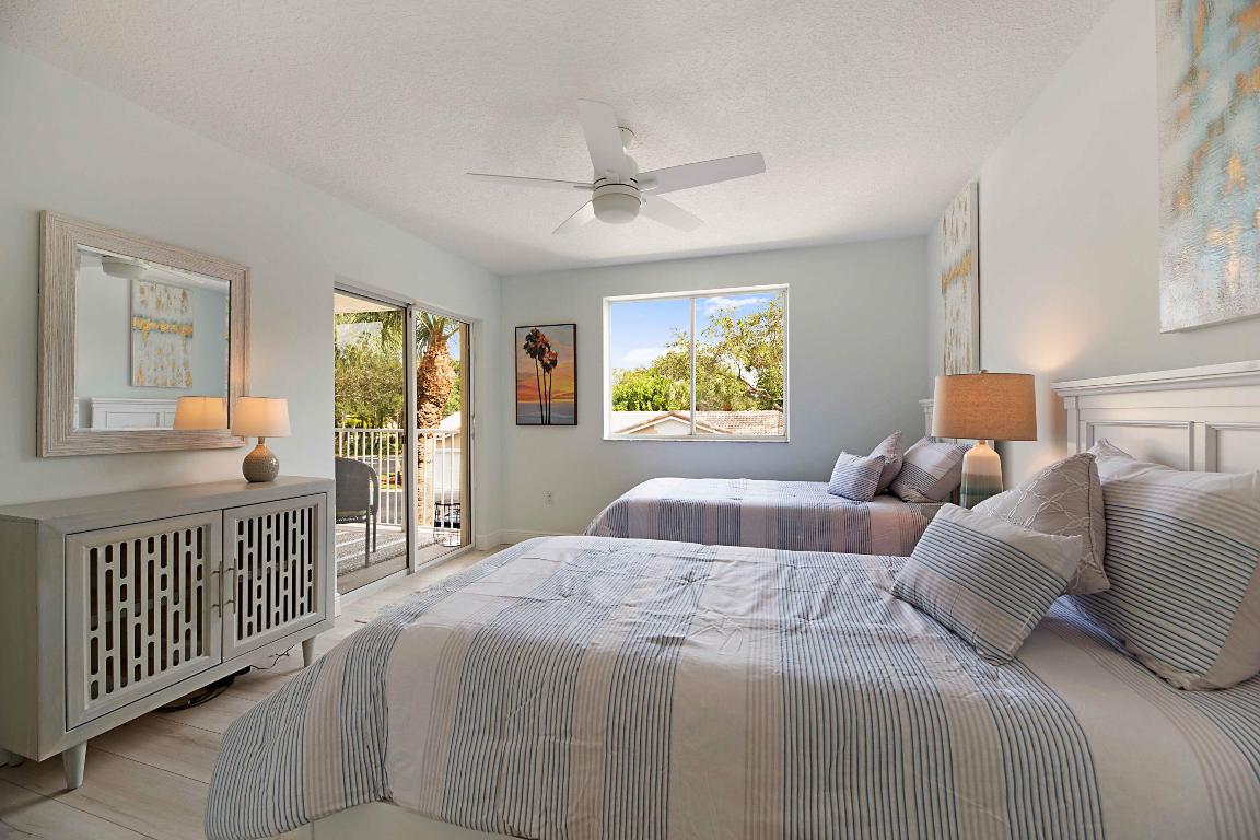 LIGHTHOUSE COVE AT TEQUESTA CONDO - Residential Lease
