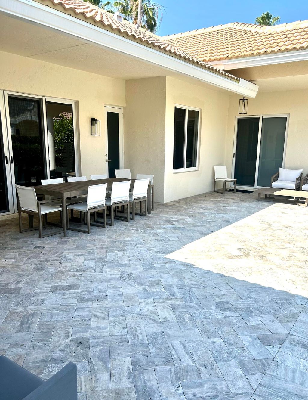 Photo of 2921 Twin Oaks Way, Wellington, FL 33414 (MLS # B26023994)