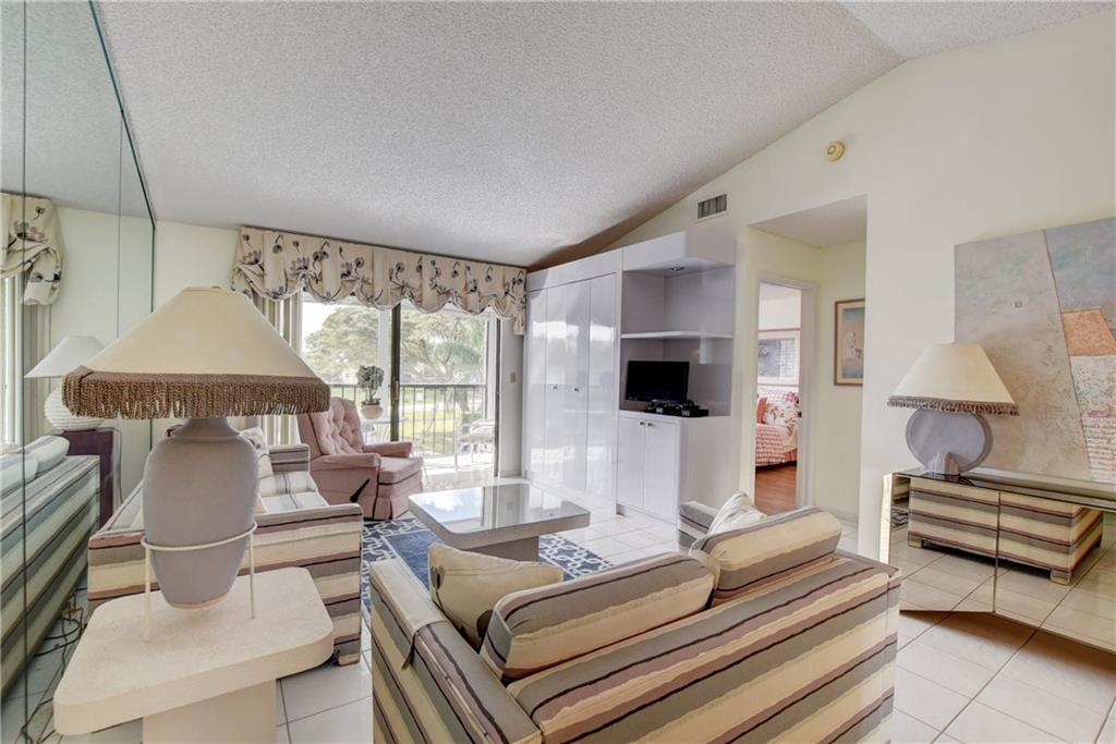 Lakes of Delray - Residential