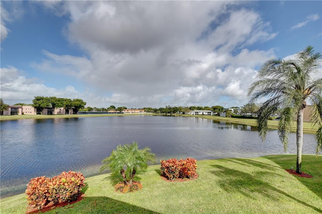 Lakes of Delray - Residential