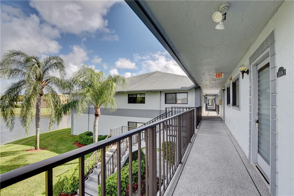 Lakes of Delray - Residential