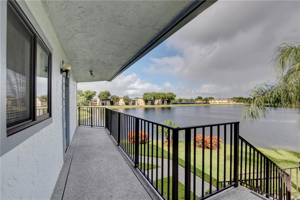 Lakes of Delray - Residential
