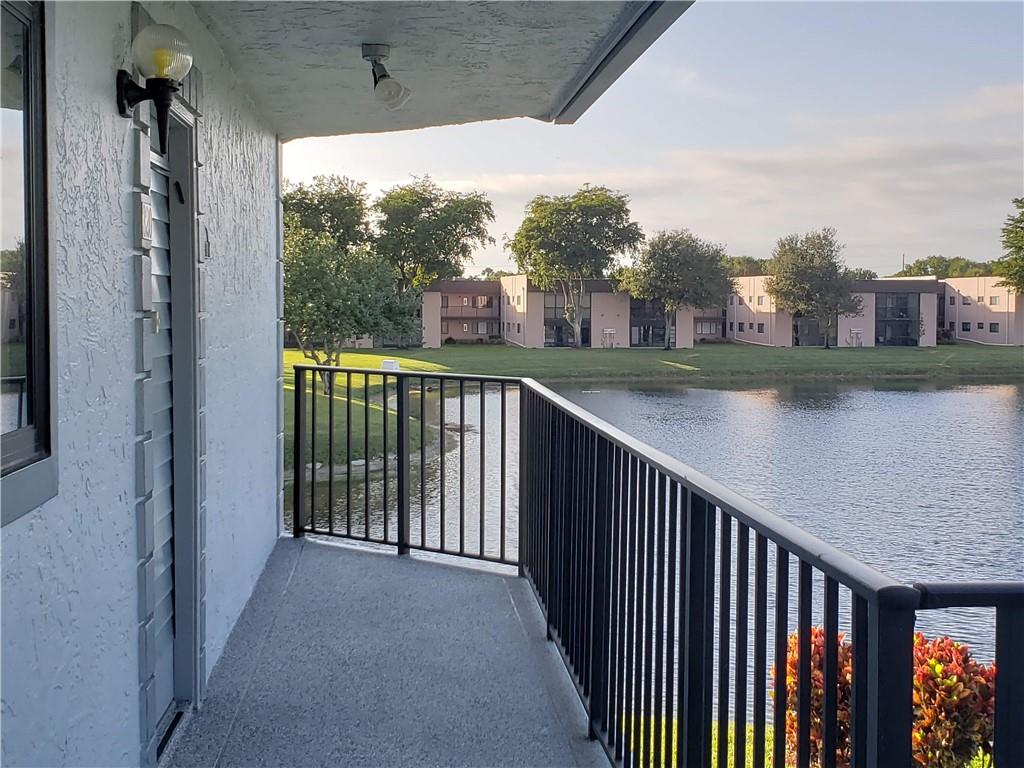 Lakes of Delray - Residential