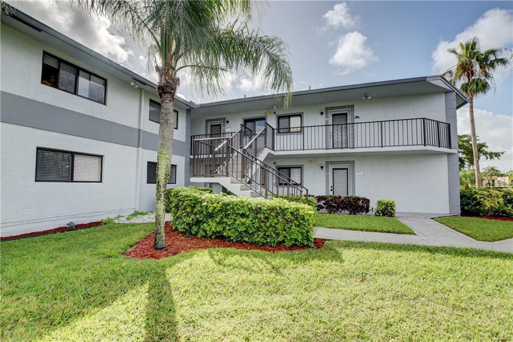 Lakes of Delray - Residential