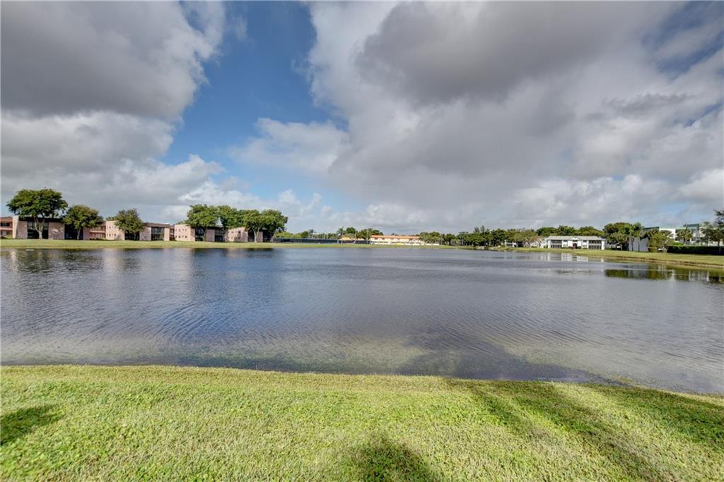 Lakes of Delray - Residential