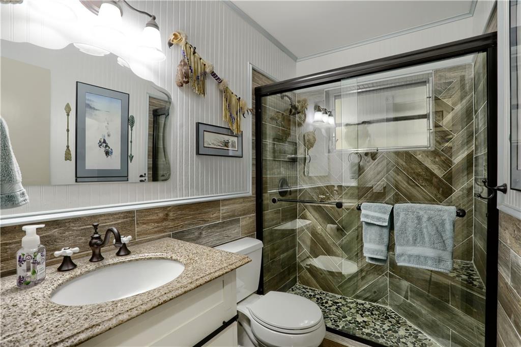 Shorewood 45-36 B - Residential
