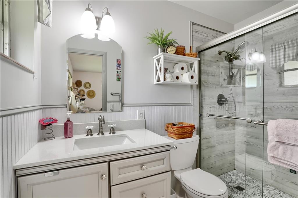 Shorewood 45-36 B - Residential