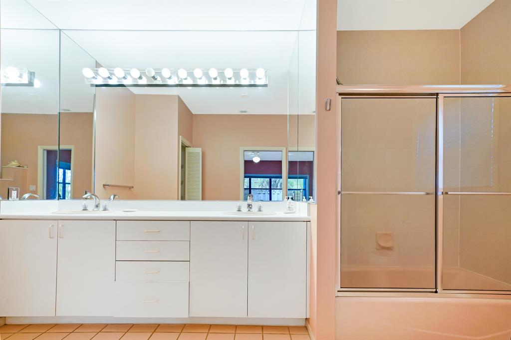 LIGHTHOUSE POINT 6TH SEC - Residential