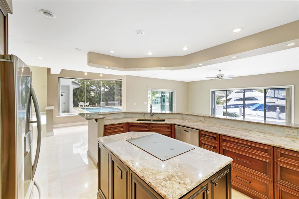 LIGHTHOUSE POINT 6TH SEC - Residential