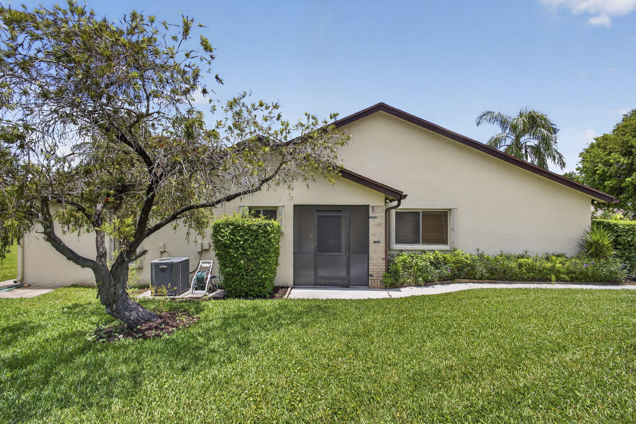 148 Village Walk Drive 24
